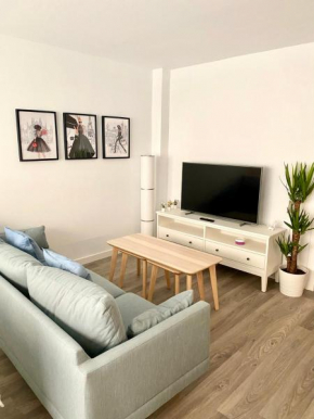 Nuevo Apartamento Conil WIFI y AIRE AC SOLO PAREJAS O FAMILIAS